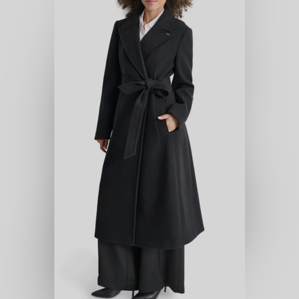 DKNY Tie belt long coat size L New with Tags!